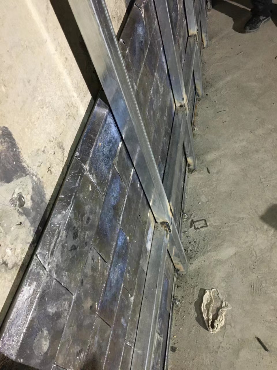 铅砖 (2).jpg