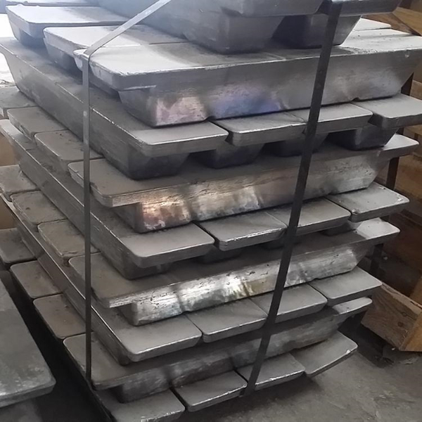 铅锭