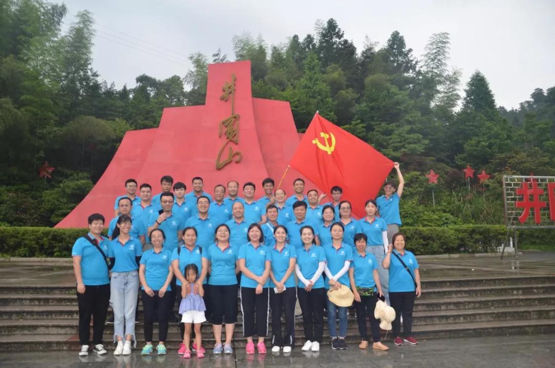 返回搜狐，查看更多